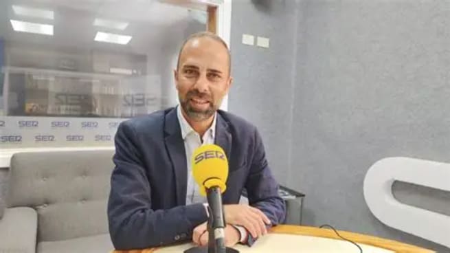 PTG y NC llaman a la prudencia y analizan estabilidad mientras Ginés González asegura rechazar una moción de censura