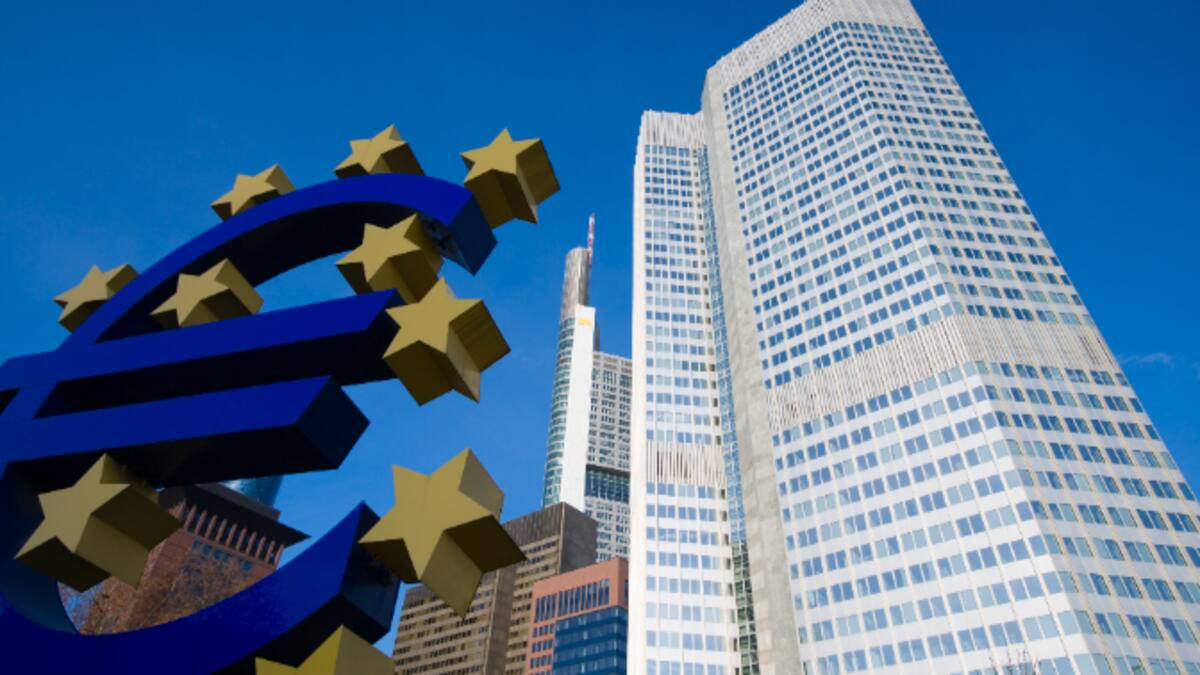 Com abaixa o apuja Europa els tipus d'interès?