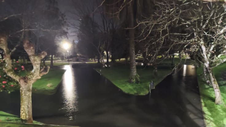 Inundaciones en Betanzos: José Manuel Teijeiro, propietario de Almacenes Iberia