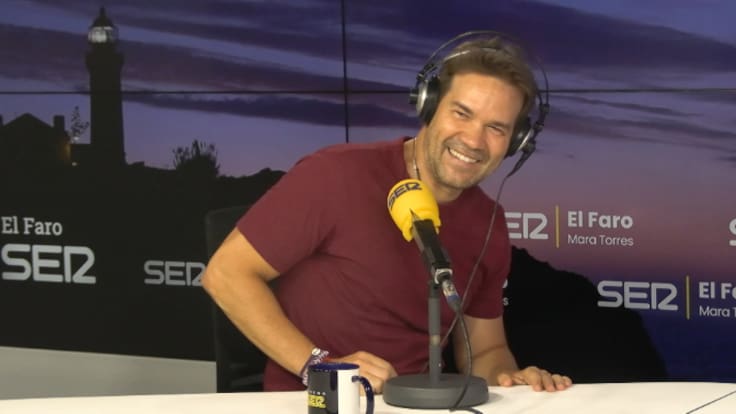 Juan Dávila revela el "sufrimiento" real de rodar con Lolita: "Repetimos 14 veces y tenía el moflete rojo"