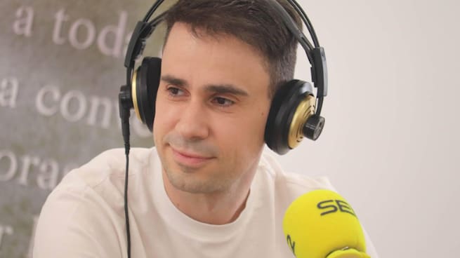 José García Salinas, centro de salud, edificio seguridad y supermercado