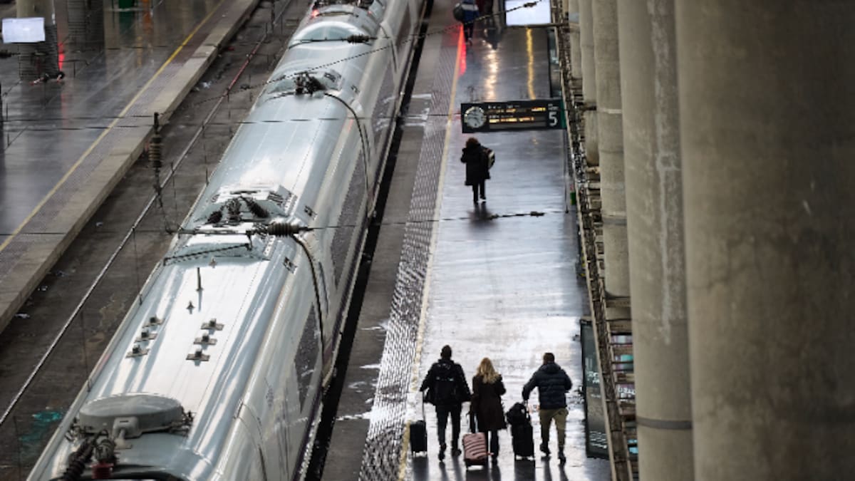 ¿Estás afectado por la huelga ferroviaria? Qué puedes reclamar y a quién si tu tren está entre los cancelados o retrasados