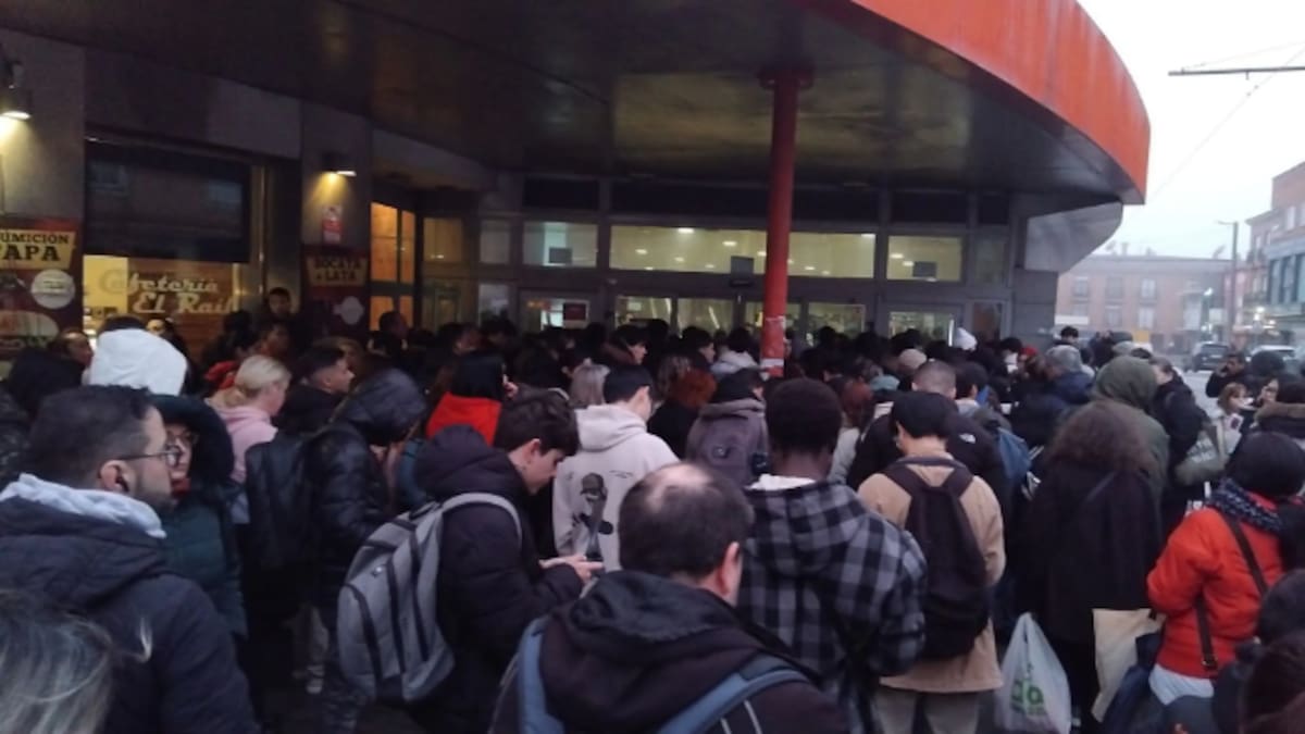 Ramón Jurado, alcalde de Parla, anuncia el fin de las obras en las vías de Cercanías Parla, antes de lo previsto.