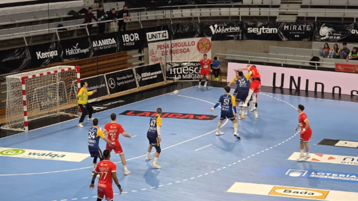 José Nolasco valora el punto conseguido por el Bada Huesca ante el At. Valladolid