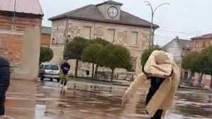 ¿Sabes por qué se conoce a la Vaquilla de Berlangas de Roa? Escucha a Pablo de Diego antes de disfrutar de ella en este Carnaval