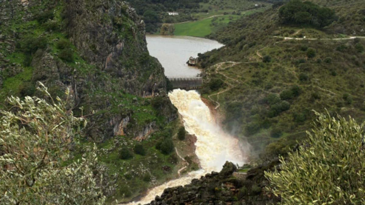 "La presa esta funcionando de forma correcta" Diego Sánchez, alcalde Montejaque