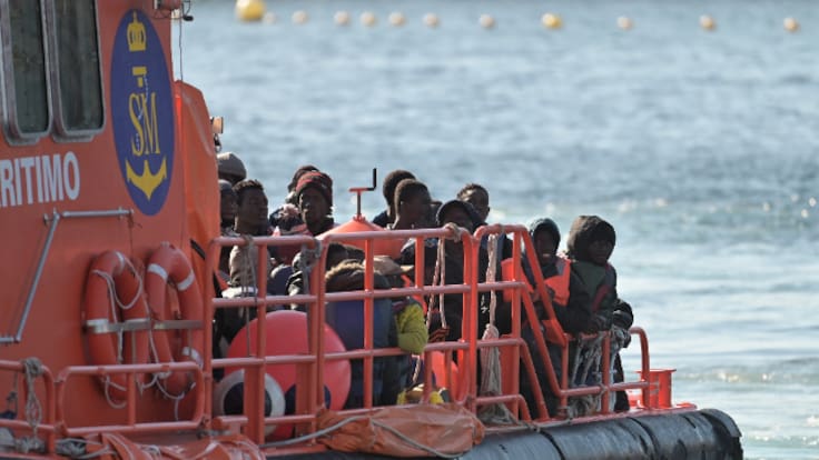 La UE endurece su política de asilo y avanza hacia la deportación a terceros países