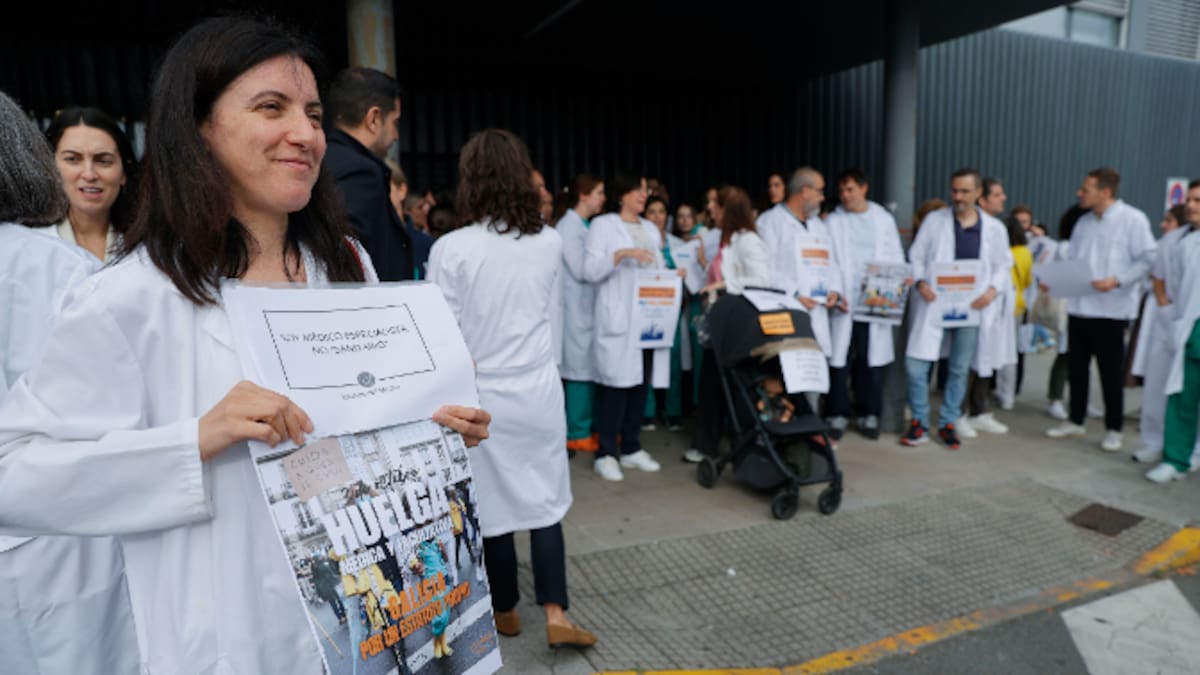 David Sánchez Arango, pediatra en el centro de salud de Os Mallos y representante del sindicato Omega en Galicia