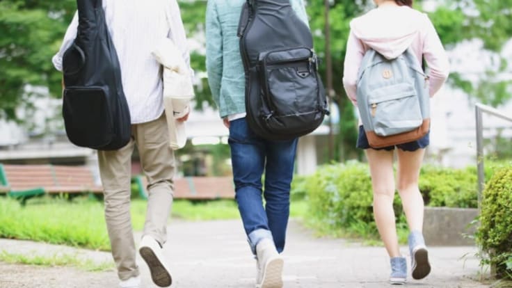 Cara a cara municipal con Cristina Valderas, portavoz del PP en el Ayuntamiento de Aranda, y Carlos Medina, concejal de IU y concejal de Juventud en el equipo de gobierno municipal