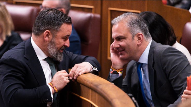 Guerra abierta en Vox: Ortega Smith desoye el mandato de Abascal y se niega a irse