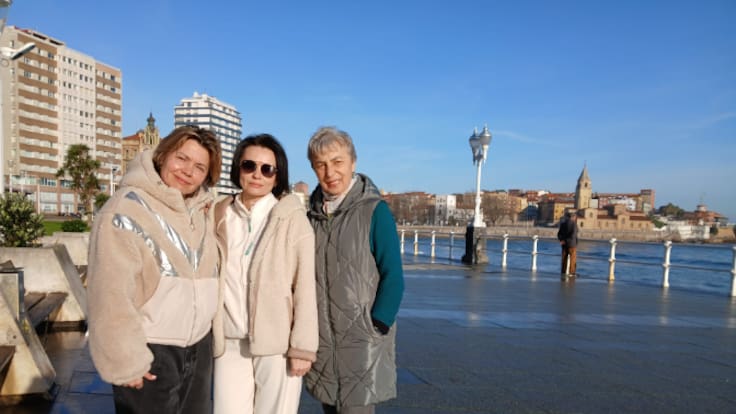 La comunidad ucraniana en Asturias reclama más apoyo internacional para acabar con un conflicto que cumple 4 años.