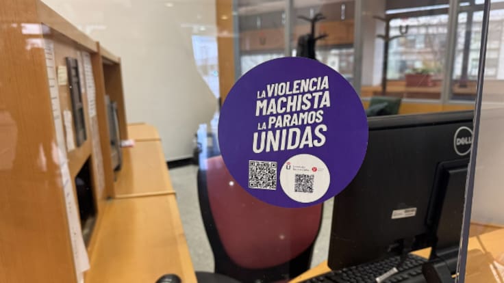 Entrevistamos a Pilar Charro, directora de la Unidad de Igualdad de la URJC, y Ana Isabel Gómez Escalonilla, jefa de sección de la Unidad de Igualdad y también de la de Diversidad