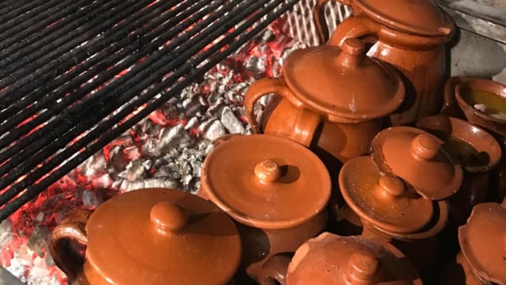 Celebramos el Día internacional del cocido madrileño en las cocinas del Restaurante Fuentelabrada de Fuenlabrada