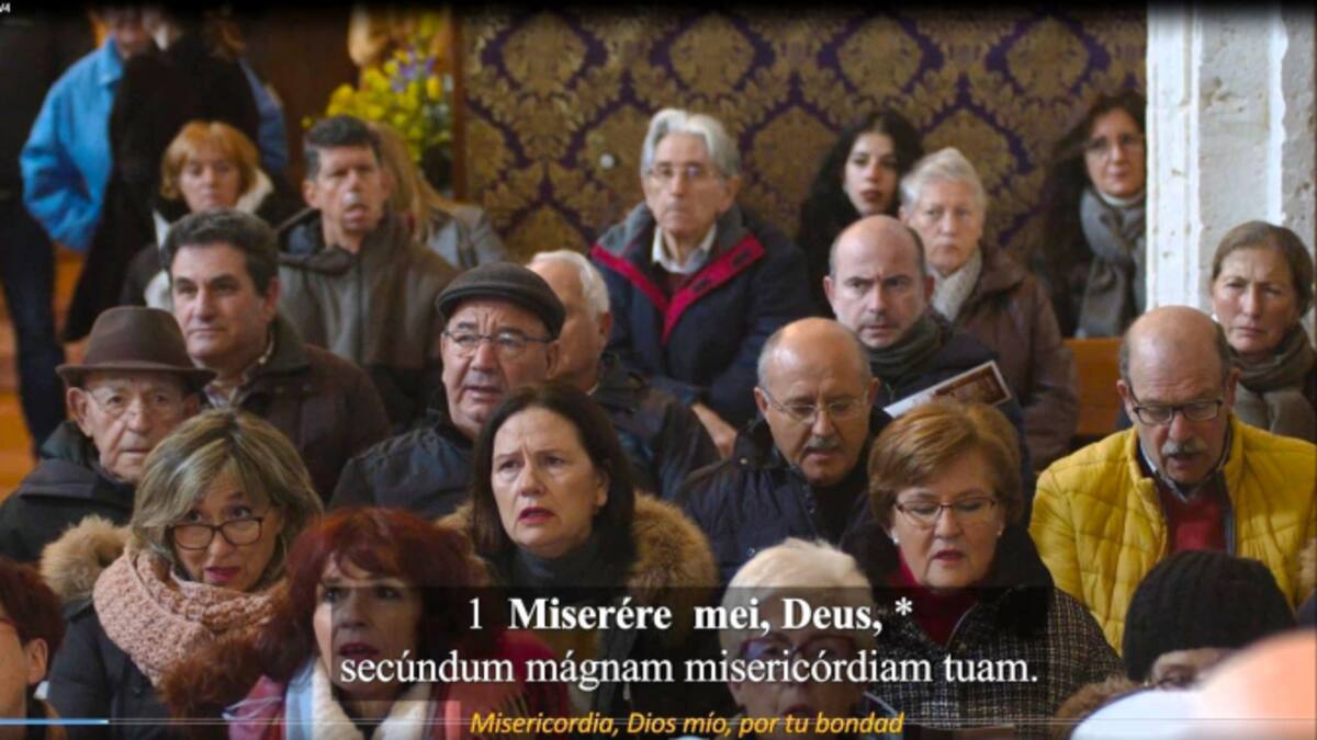 Con el sotillano Santiago Izquierdo conocemos el auge del Miserere de Sotillo de la Ribera, una tradición "que sobrevuela los tejados"