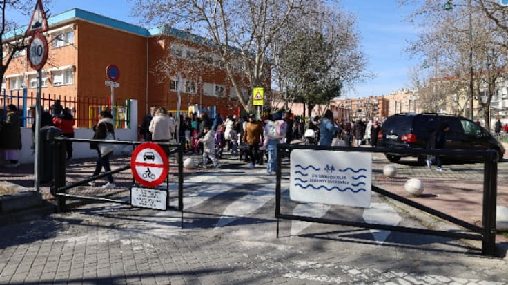 Miguel Fuentes, concejal de Movilidad de Parla, habla de la iniciativa de entornos escolares seguros