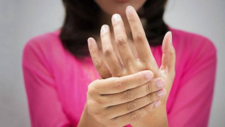 Dora Encinas, enfermera familiar y comunitaria: "Buscamos afrontar el dolor crónico de forma activa, mejorar la funcionalidad y la calidad de vida"