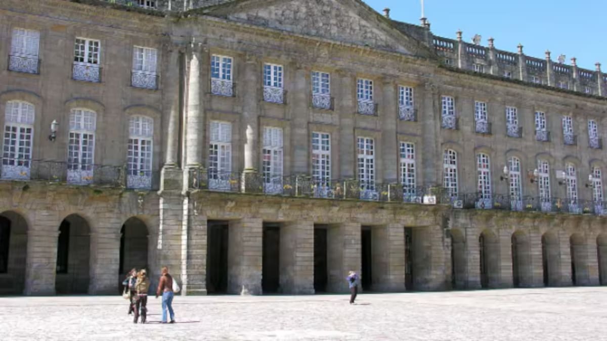 Partidarios da concesión na xestión da auga, pero non aínda. O voto do PP e do resto dos grupos na tertulia do Hoy por Hoy Santiago