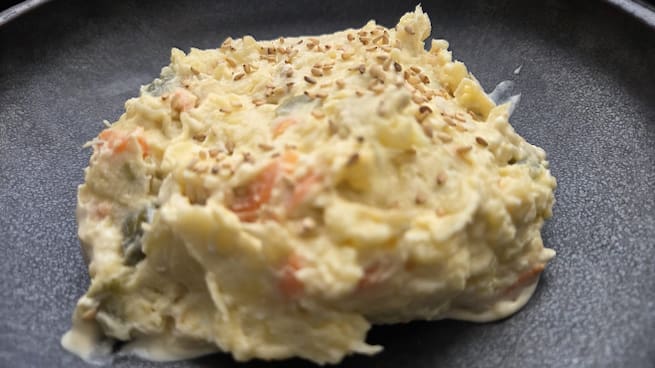 El Rebost: ensaladilla de carxofes amb envinagrats