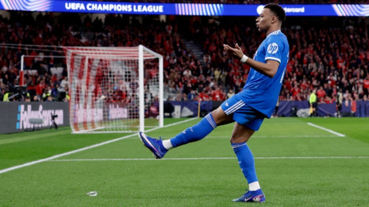 El enigma de la rodilla de Mbappé y por qué nadie sabe lo que tiene: "Ha dejado en ridículo a su entrenador"