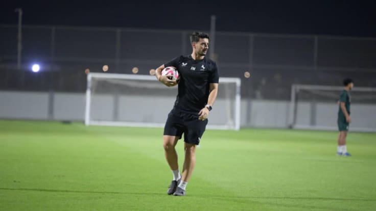 José Matáix, entrenador de fútbol de Sax, que está entrenando en Arabia Saudí
