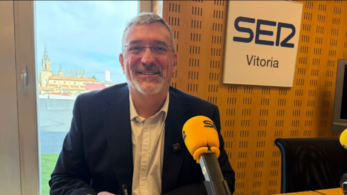 Entrevista a César Fernández de Landa concejal de Seguridad.