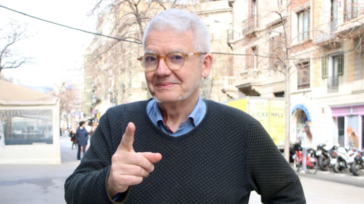 Màrius Serra i l'estat del català: "Ens equivoquem si ho enfoquem des de l'agror. Ningú s'apunta a una colla de renegaires"