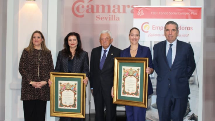Rocío Vázquez y Pilar Morales galardonadas con los premios de la Cámara de Comercio de Sevilla por el 8M