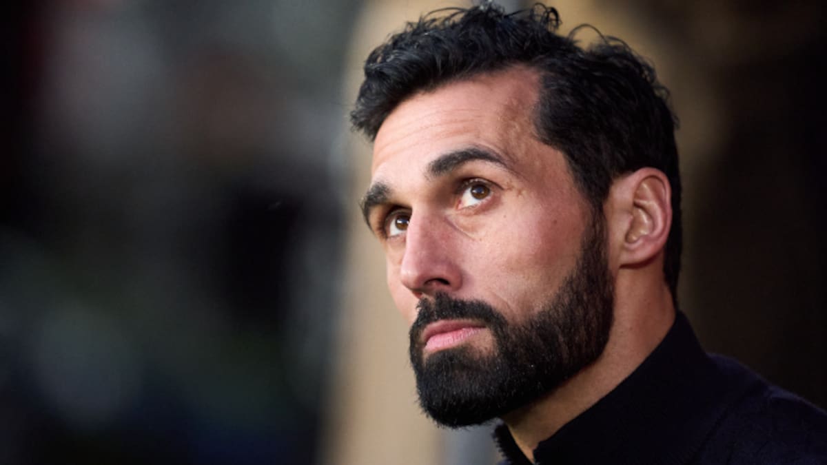 "Le ha venido muy pronto y con un vestuario imposible de gobernar": la papeleta anticipada de un Álvaro Arbeloa en la cuerda floja
