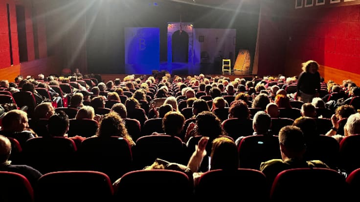Eduardo Lablanca y Elías Tristán, jurado del certamen teatro aficionado de Roa, en la víspera de su clausura