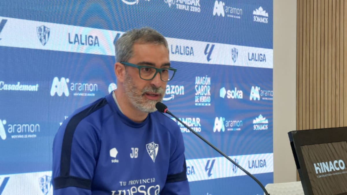 Bolo sabe que el Huesca se juega mucho en Málaga