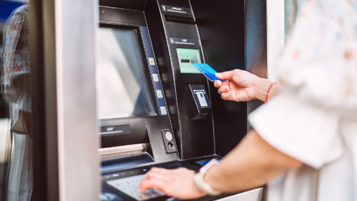 La Rioja financia la instalación de 11 cajeros automáticos en los pueblos más pequeños