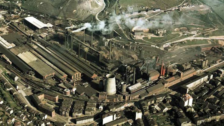 La industria ha sido una de las señas de identidad a lo largo de este siglo que celebra Radio Asturias