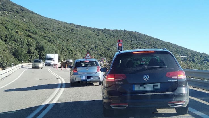 FAET reclama el arreglo del socavón