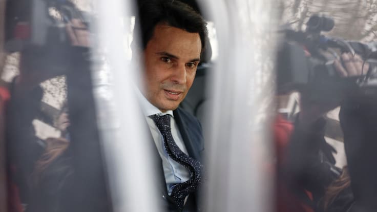 Los 'socios' del novio de Ayuso: un condenado por fraude de fondos europeos y su exsocio detenido por violar el embargo a Venezuela