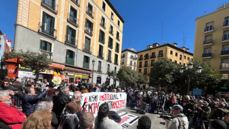 "No es una cosa que se va a quedar aquí. Va a haber denuncia segurísimo": Serigne Mbayé, secretario de Antirracismo de Podemos detenido el jueves, en una protesta contra las redadas antirracistas