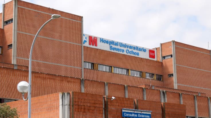 Entrevistamos a Isabel Martínez Hervás, bibliotecaria del Hospital Universitario Severo Ochoa de Leganés, y Mercedes Neria, concejala de Cultura de Leganés