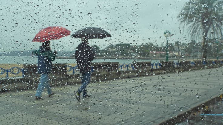 "Hasta que no pase abril, no aligeres el vestir": el refranero popular nos avisa del tiempo que nos espera este mes