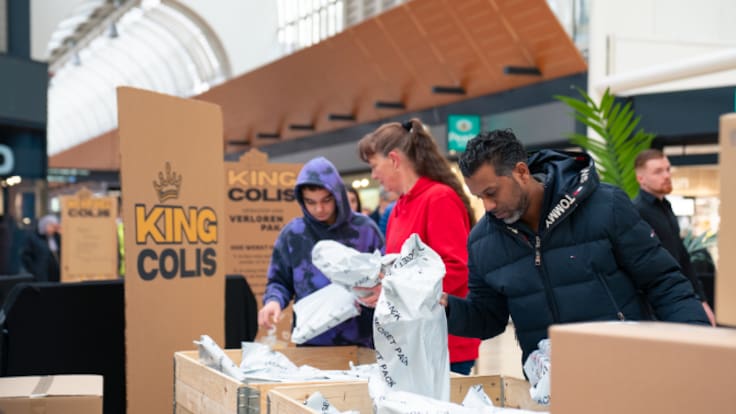 KING COLIS llega a A Coruña: comprar paquetes perdidos al peso en Marineda City