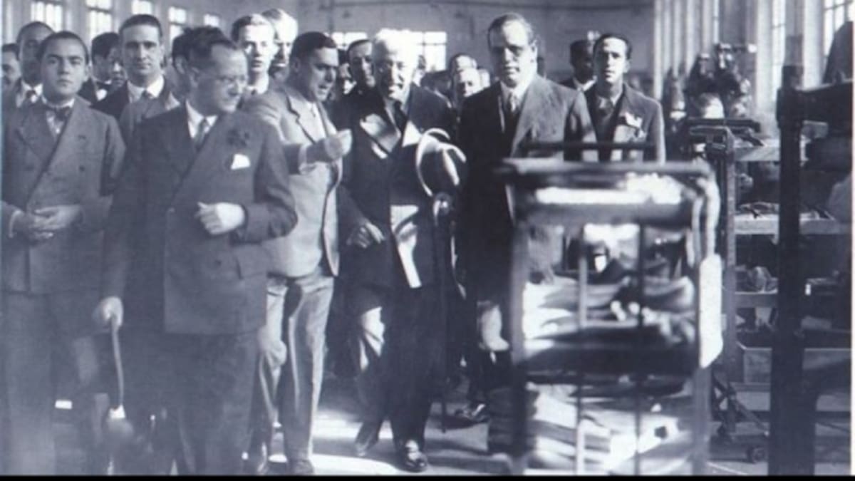 "Nuestras fábricas": José María Amat, historiador y fundador del Museo del Calzado de Elda, hablando sobre la fábrica de Rivas Rubio