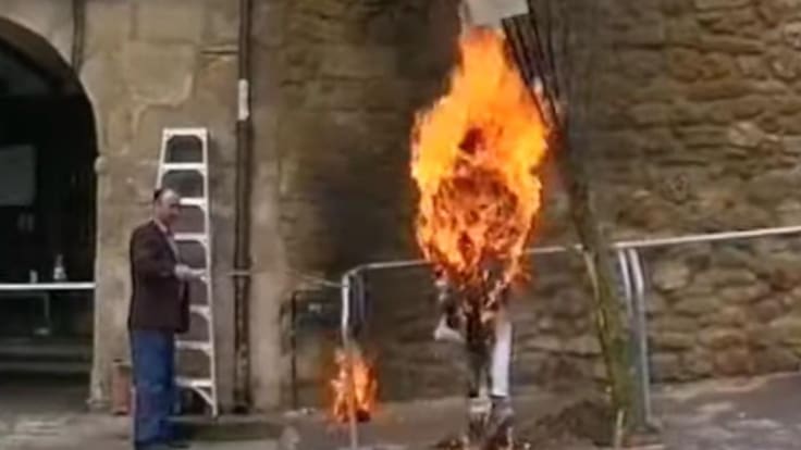 Txus Torre nos explica la tradición de la quema del Judas en Salinas de Añana