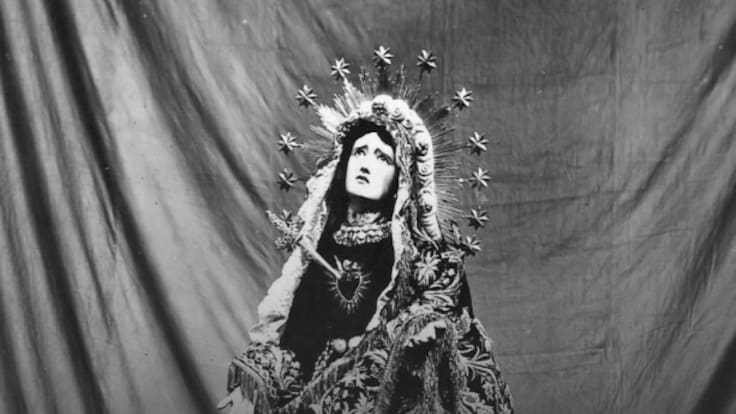 Un hallazgo histórico revela el origen real de la tradición de apagar las luces durante la procesión de Servitas en Málaga