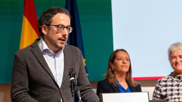 La primera llamada del día, con Joseba Asiáin