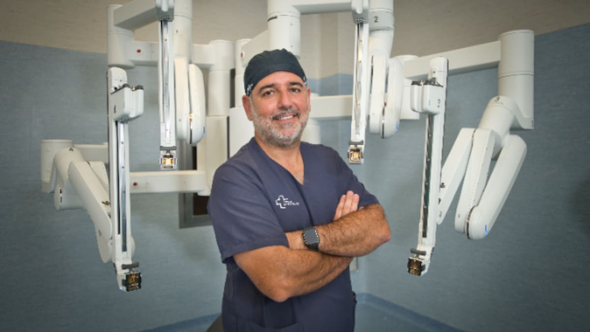 Gonzalo Sanz, urólogo y director médico de Clínica Premium Marbella