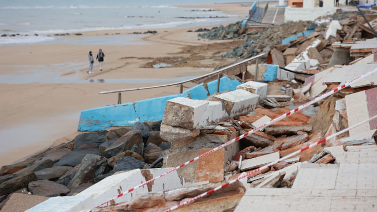 Rosa Molina - Replantear gestión de la costa