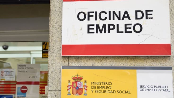 El perfil mayoritario en las listas del paro es mujer de nacionalidad extranjera y mayor de 44 años