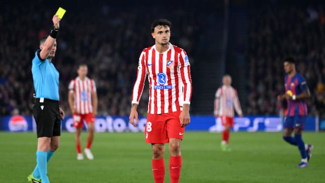 "Un árbitro no juzga intenciones": Iturralde explica por qué deberían haber pitado penalti a Pubill incluso aunque sea un error de niños