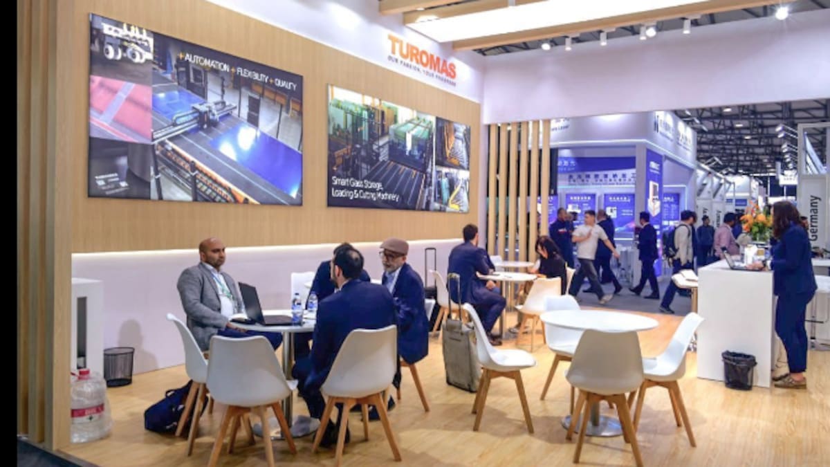 Turomás en China Glass