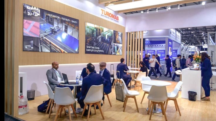 Turomás en China Glass