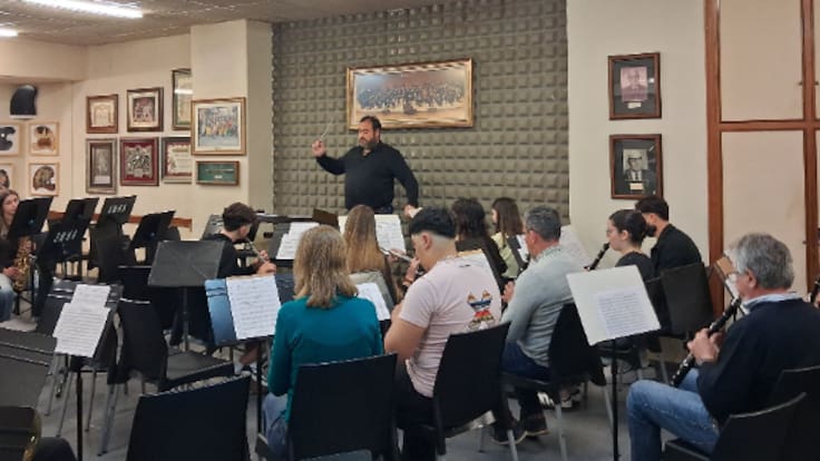 Tragaluz- La banda jove de la Societat Musical Nova d'Alcoi oferirà un concert aquest dissabte a Àgora