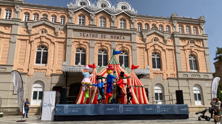 Más de 2 millones y medio de juguetes se reparten mañana en el Entierro de la Sardina de Murcia